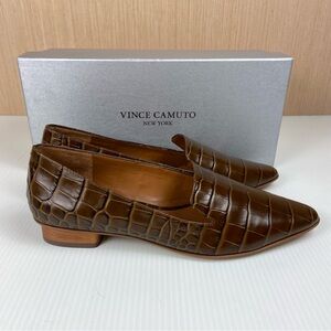 NIB Vince Camuto Kikie Brown Croc Embossed Loafers 8.5